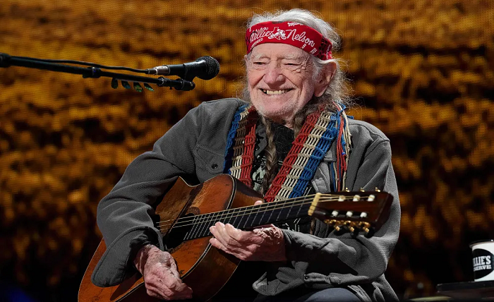 willie nelson health